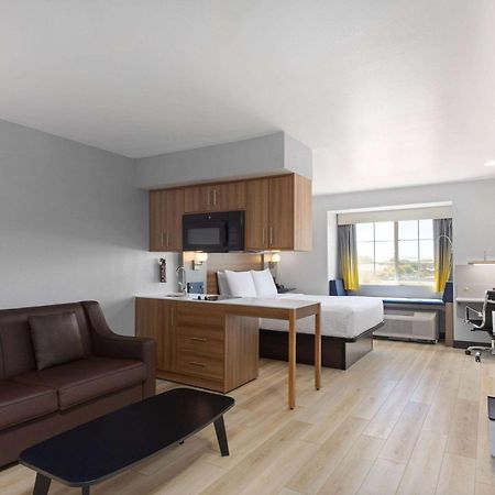 Microtel Inn & Suites By Wyndham Tracy Exterior foto